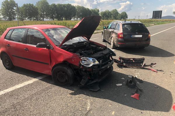 Accident - Nu a acordat prioritate şi a băgat o femeie în spital
