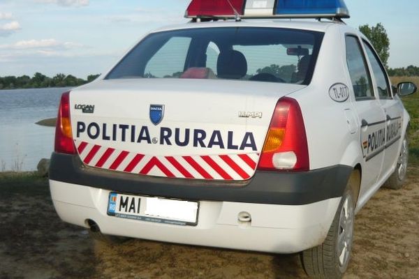 Rupt de beat si fără permis nu a oprit la semnalele polițiștilor. A fost prins după 7 km