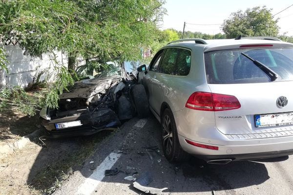 Doi copii şi trei adulţi răniţi într-un accident la Cataloi! Au fost deplasate trei ambulanţe