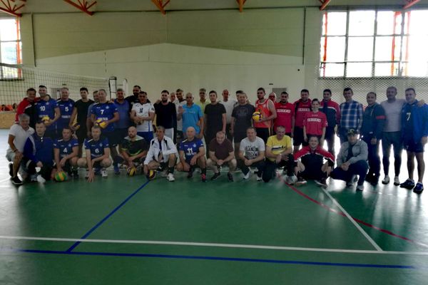 Volei - Tulcenii de la old boys au urcat din nou pe podium