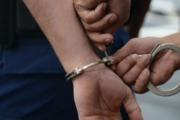 La trei zile după ce fusese eliberat condiționat, a atacat din nou, cu un topor! Acum a ajuns iar după gratii