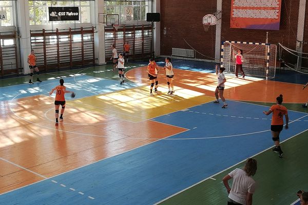 Handbal: CSM-ul a fost mai bun...