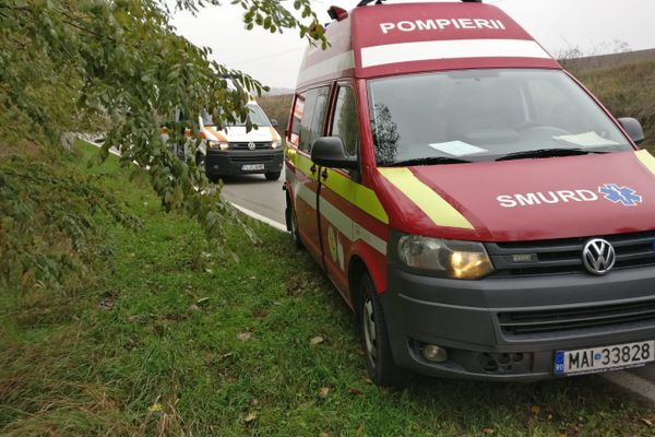 Două dintre rănitele din accidentul spre Agighiol sunt în stare destul de gravă. Acestea au chiulit de la ore ca să se plimbe cu maşina!