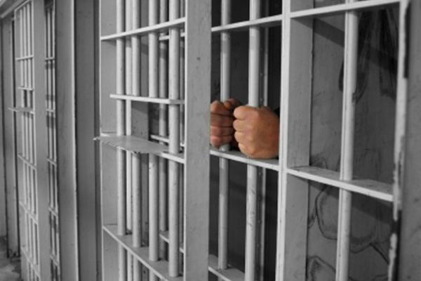 30 de zile de arest pentru doctoriţa care a primit mită la Spitalul Judeţean