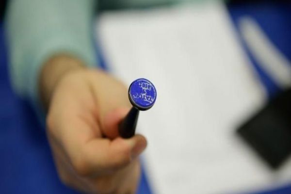 Sute de cereri pentru urna specială şi la Tulcea. 550 numai de la Penitenciar