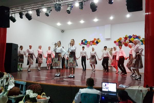 Caravana tradițiilor multietnice nord dobrogene