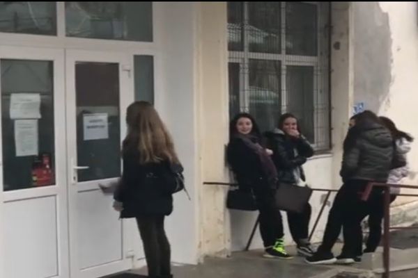 Clip "Stop Bullying" realizat de elevii Liceului de Arte din Tulcea!