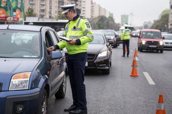 Inconştienţă pe Variantă: Fără permis şi cu alcool la bord!