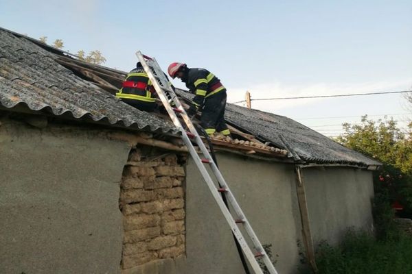 Bătrănă găsită carbonizată în urma unui incendiu