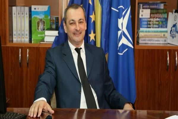 Fostul prefect Lucian Furdui este PRO: Pro România!: 