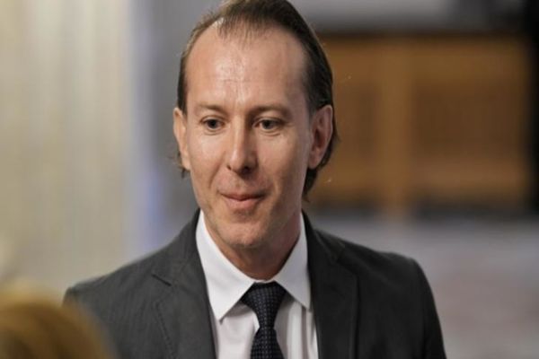 Florin Cîțu: Dublăm alocaţiile și vom creşte pensiile cu 40%, dar eșalonat