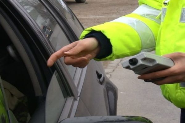 Au urcat băuți la volan, dar au avut parte de o întâlnire nedorită