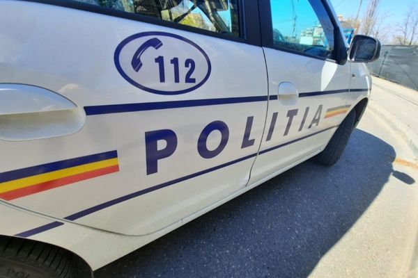 Femeie moartă de COVID-19, înmormântată de familie, fără să anunțe autoritățile. Poliția a deschis dosar penal