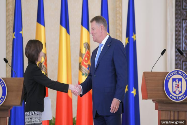 Klaus Iohannis, va efectua o vizită în Republica Moldova după ce Maia Sandu va prelua mandatul de președinte