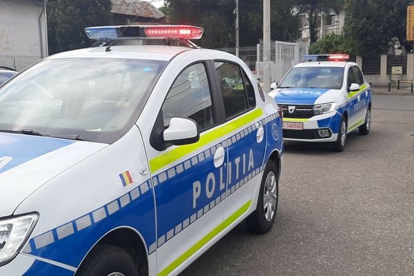 Razie a polițiștilor. Cetățeni străini amendați pentru jocuri de noroc clandestine