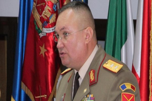 Nicolae Ciucă - noul premier interimar, militar de carieră care a participat la misiuni în Afganistan și Irak