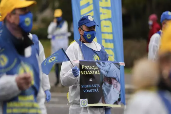 Noi proteste, astăzi, în Piaţa Victoriei şi în faţa mai multor prefecturi