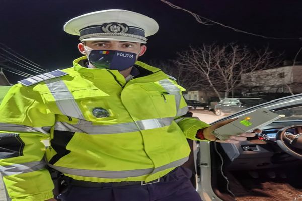 Tulceni amendaţi pentru că nu au purtat masca de protecție