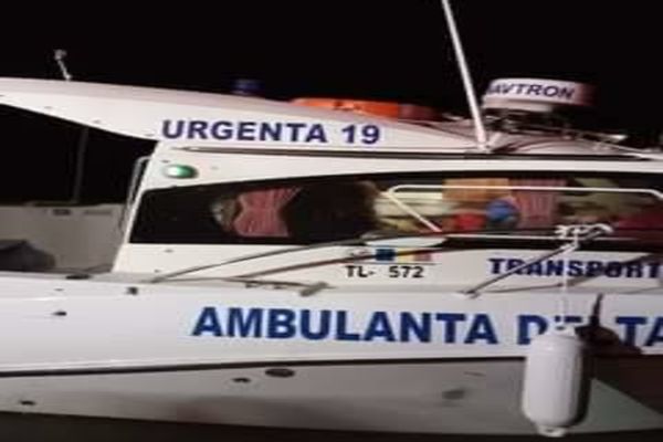 Bărbat căzut în Dunăre, salvat de pompieri