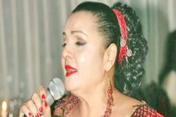 Cornelia Catanga A MURIT. Cântăreața, răpusă de COVID-19, în spital