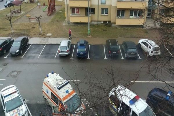 Incident TERIBIL în Onești: Doi oameni au murit într-o luare de ostatici! Intervenție în forță a mascaților - autorul, împușcat în picior