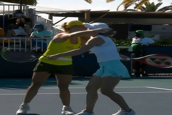 Simona Halep și Angelique Kerber au eliminat principalele favorite la dublu la WTA Miami