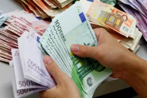 Tinerii fermieri vor putea lua fonduri europene de 100 de milioane de euro