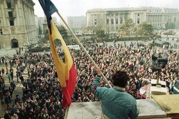 Soarta ”Dosarului Revoluției”, decisă de Instanța Supremă. Ion Iliescu află dacă va fi judecat