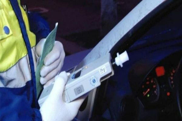 Au condus după ce au băut zdravăn sau fără permis
