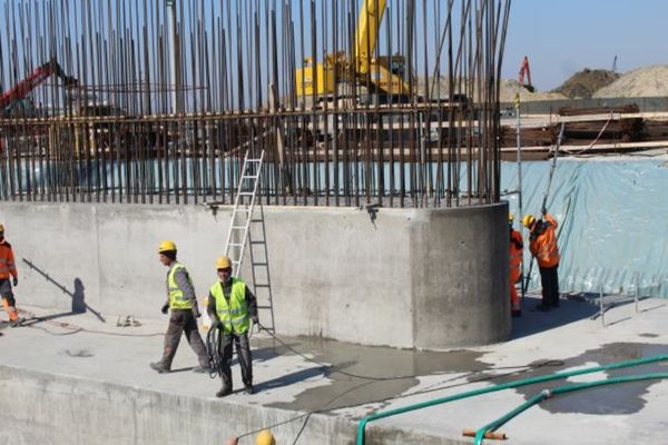 Galerie foto+video: Lucrările la Podul peste Dunăre avansează