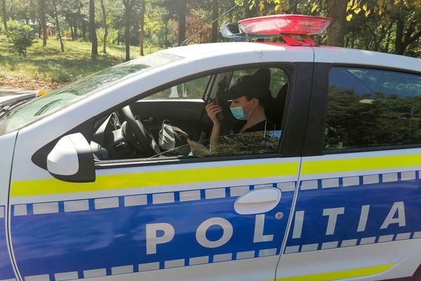 Accident produs de un șofer băut,fără permis și cu numere false