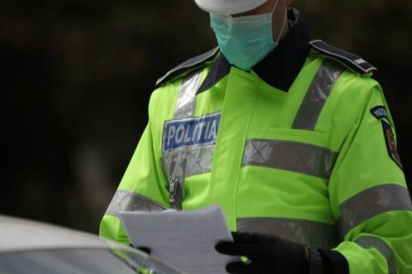 Programul magazinelor, MODIFICAT. Ce restricții se ridică de Florii și de Paște - ora de la care este INTERZISĂ circulația, SCHIMBATĂ