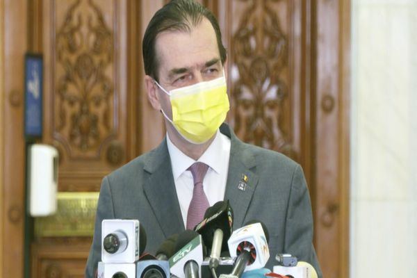Ludovic Orban sună mobilizarea în PNL: Toți aleșii să pună umărul la vaccinare
