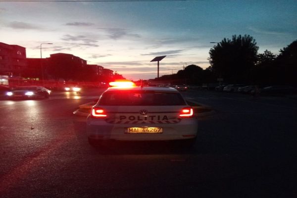 Poliţia a dat amenzi pe bandă rulantă în ultimele 24 de ore