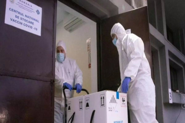 O nouă tranşă de vaccin Pfizer ajunge marţi în România. Cum vor fi împărțite cele aproape 700.000 de doze