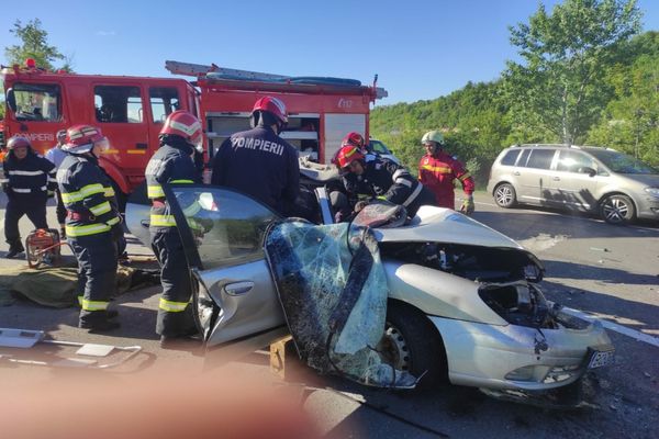 Tragedie rutieră pe DN1, 5 persoane au murit, iar alte 2 primesc îngrijiri