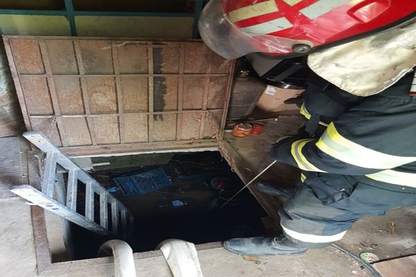 FOTO VIDEO Gospodării inundate la Măcin