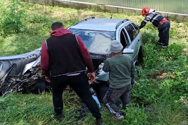 Neacordarea de prioritate face victime. Accident cu doi răniți