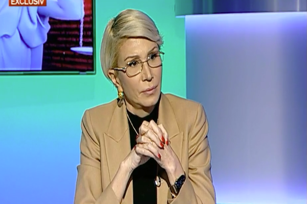 Ministrul Raluca Turcan a anunțat când și cu cât cresc pensiile