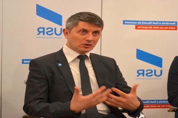 USR PLUS au stabilit data la care își aleg președintele