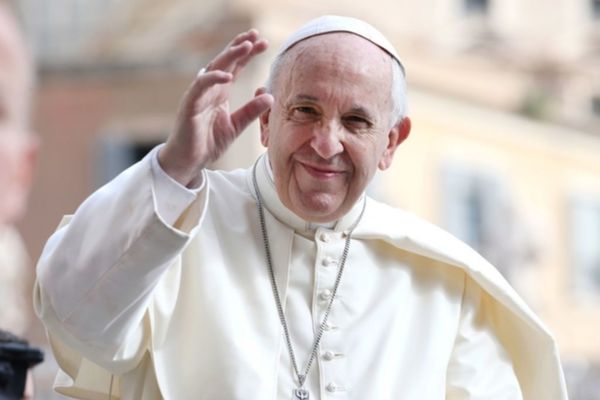 Papa Francisc se recuperează după operația la colon. Cum se simte Suveranul Pontif