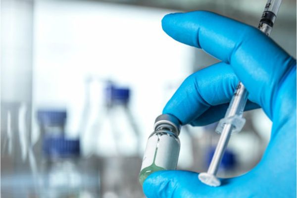 Copiii ar putea fi vaccinați în școli începând de anul viitor 