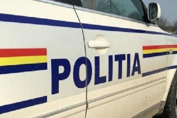 Pieton lovit de o masină cănd traversa neregulamentar