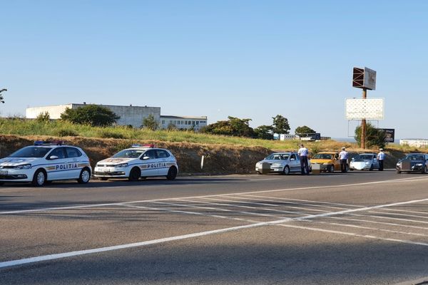 12 șoferi lăsați pietoni de polițiștii tulceni
