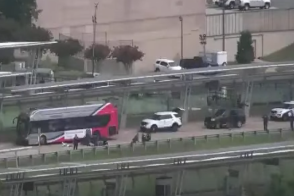 ALERTĂ de securitate în Pentagon: Clădirea a fost închisă pe fondul unui atac armat, un ofițer împușcat