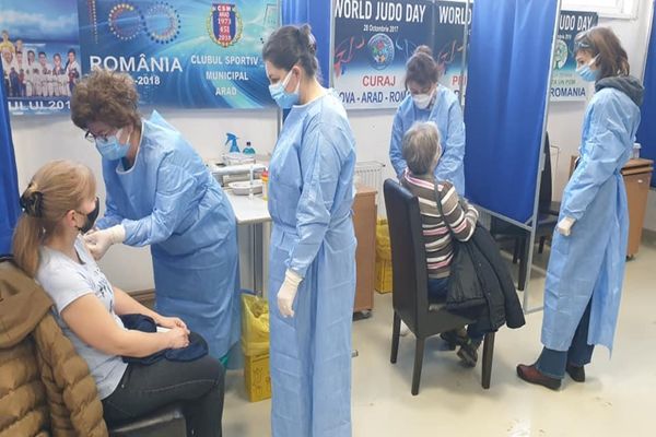 România a depășit pragul de 7 milioane de persoane vaccinate cu cel puțin o doză