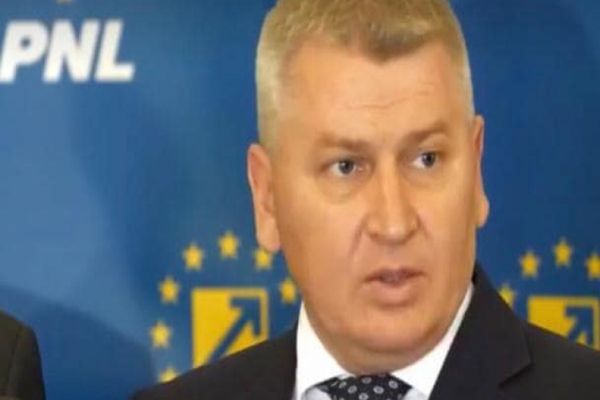 Florin Roman este nou președinte interimar al Camerei Deputaților