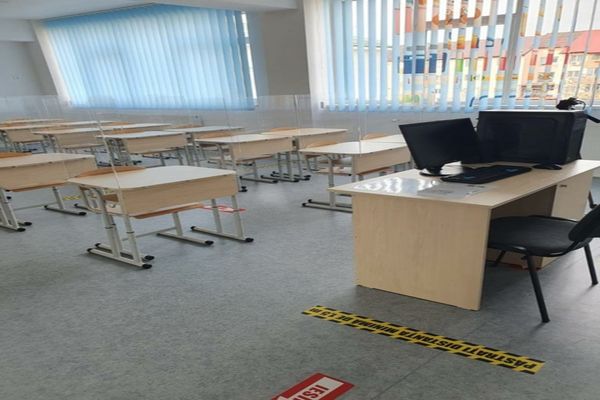 Noua structură a anului școlar. Prima dată în istoria structurii de semestre când nu există vacanță intersemestrială