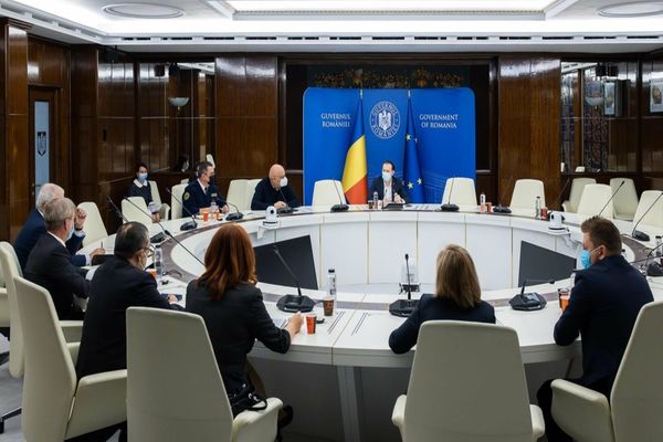 Florin Cîţu anunţă soluţii pentru rezolvarea crizei de oxigen din spitale