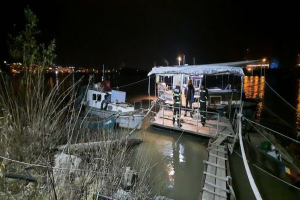 FOTO Alertă în Tulcea! Bărbat dispărut în apele Dunării